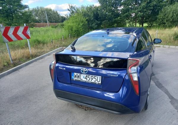 Toyota Prius cena 49999 przebieg: 198000, rok produkcji 2016 z Jasło małe 56
